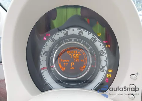 2012 Fiat 500 Pop z USA, uszkodzony, nr VIN 3C3CFFAR3CT183725